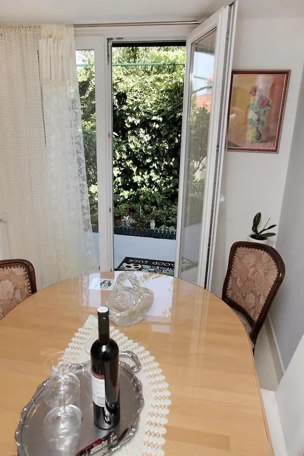Apartment Eva Trogir 0*,  Kroatië